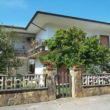 Appartamento Da Benito & Renza Lucca Kamer foto
